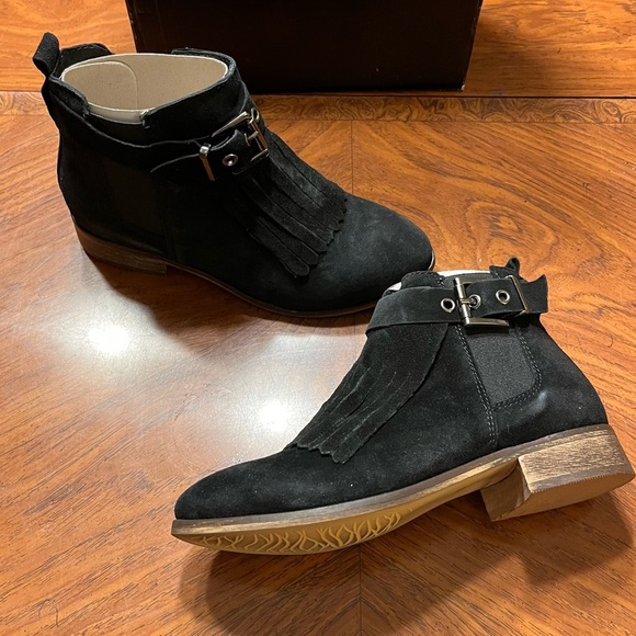Chelsea Crew Black Label Black Suede Ankle Boot Size 5 or EU 36 Tassel Accent - Picture 2 of 9